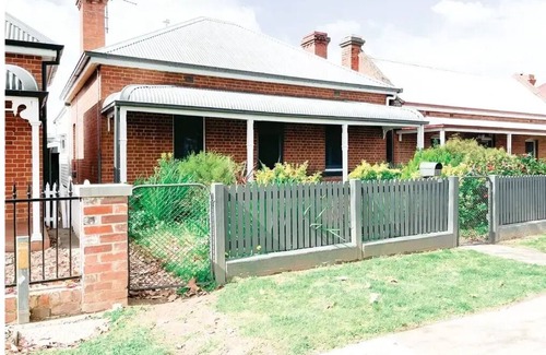 Wagga Wagga Apartment | Experience the charm of this red brick gem on Best Street.