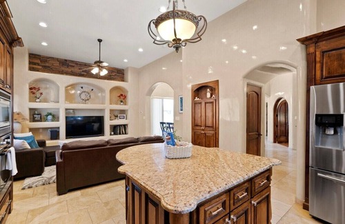 Los Duranes House | Experience the charm of Tuscany in the heart of Albuquerque!