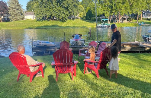 Cassopolis House | Experience the Charm of Diamond Lake