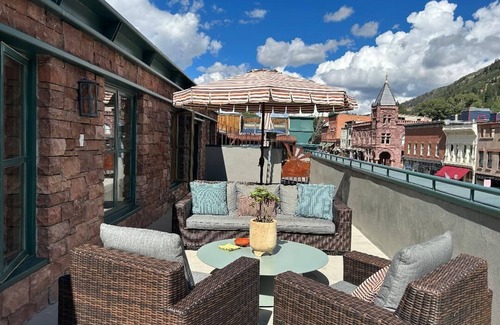 Telluride Condo | Experience "The RoofTop", a Super Cool Penthouse, inspiring views, huge deck!