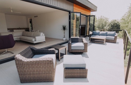 Benton Harbor House | Experience the Ultimate in Luxury Living at the Hill House
