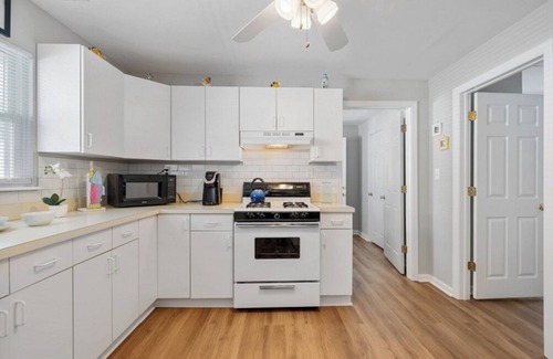 Ortley Beach Cottage | "Experience the Ultimate Beach Getaway at our Jersey Shore Rental!"