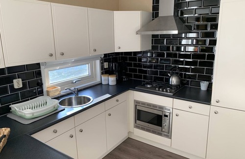 Lathum House | Experience the ultimate pleasure of quality time with friends and family in this holiday home!