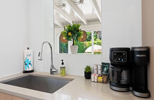 Poinsettia Heights House | Experience the Canary House, a Modern Spacious 3 Bed Private Heated Pool Retreat.