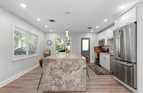 Historic Old Northeast House | Experience the Vibrant Downtown St Pete!