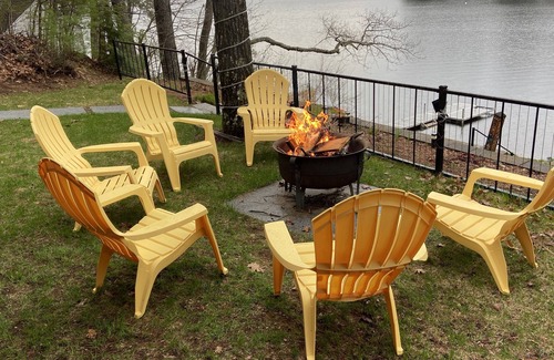 Shapleigh House | Experience the “view” on Square-make family memories-50+ reviews