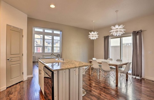 Meridian House | Experience this charming vacation Home. 1,610 ft/3 En-Suite Bedrooms and Private Bathroom and easy access to restaurants, parks, and tons of local attractions, this 3-bedroom, 3.5-bathroom townhome is the perfect home base to return to each evening