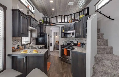 Rea Cottage | Experience Tiny Home living near Yellowstone