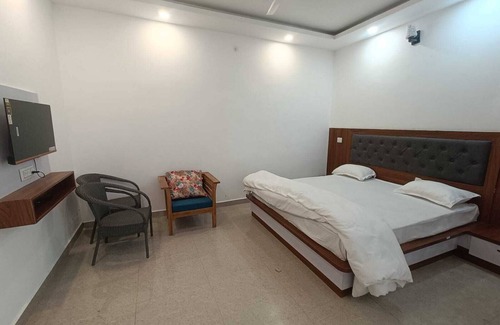 Greater Noida Hotel | Experience Unmatched Luxury and Hospitality ADVENT HOTEL.