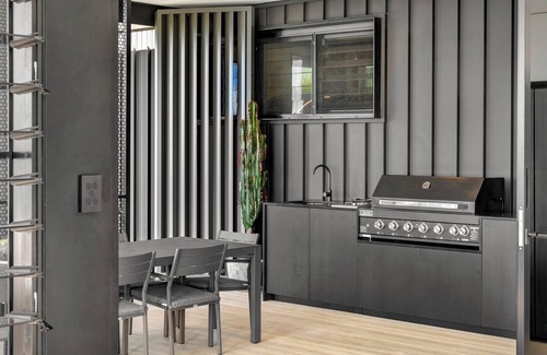 Tallai Apartment | Experience unparalleled luxury at this modern architectural masterpiece.