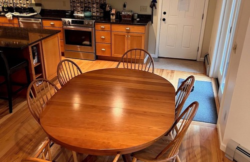 Carrabassett Valley House | Experience Maine's Sugarloaf Mtn. nSki-in, ski-out, 3 bedrooms, 3 bathrooms.
