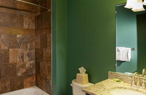 Wisconsin Dells Resort | Experience Year-Round Family Fun at Christmas Mountain Village – 2 Bedroom Villa