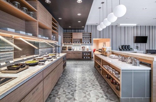 Newark House | Explore a Walk-Friendly Silicon Valley and Vibrant Bay Area From our Room