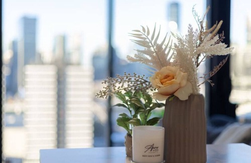 South Brisbane Apartment | Explore BNE from our Cute 1-Bed Apartment