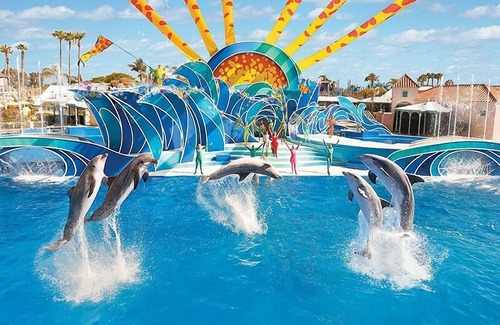 Coronado Hotel | Explore Coronado! 3 Comfortable Units Close to SeaWorld San Diego! Heated Pool