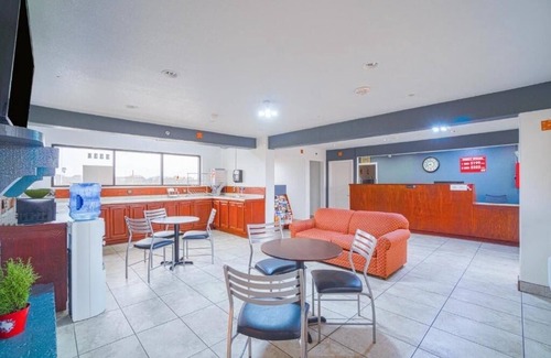 Kingsville Hotel | Explore From This Pet Friendly Unit Near Loyola Beach And Texas A&M