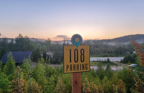 Munising Ski Chalet | EXPLORE Munising Studio Suite 112