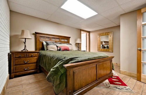 Mt. Sherman Cabin | Explore, Play, Relax In This Charming Cabin Nestled Away On Steel Creek