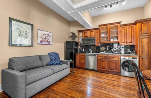 Highlands Apartment | Explore the Highlands from this adorable studio! Free Parking, Sleeps 4.
