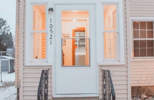 Ramsay House | Explore the UP, Experience Nature, and Cozy UP!