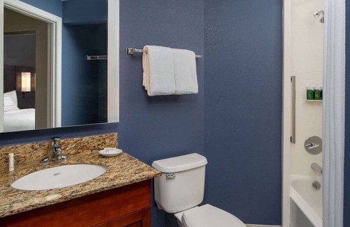 Arts/Warehouse District Hotel | Explore Wonderful New Orleans! Pet-Friendly With Outdoor Pool, Free Breakfast!