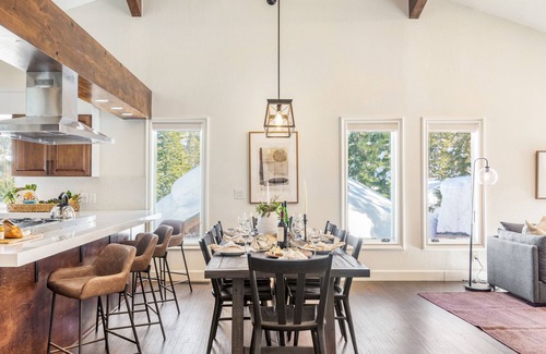 Alpine Meadows House | Explorer by AvantStay | Close to Slopes! Game Room, Guest Suite, Hot Tub
