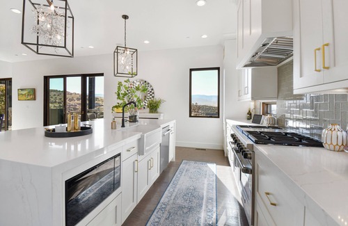 Heber House | Explorer Peak Red Ledges, Deer Valley Shuttle, 90 day min stay