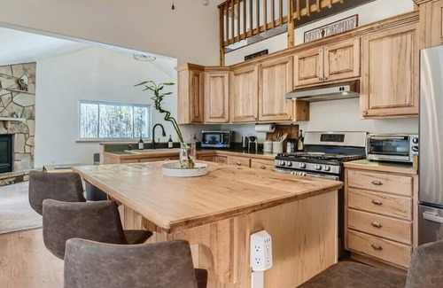 Valley of the Sun Cabin | Explorers Paradise / Sauna / Ski Breckenridge!