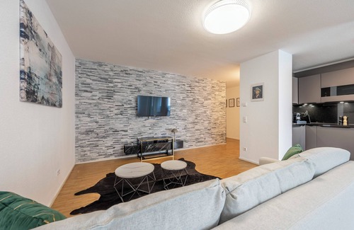 Boeblingen Apartment | EXQUIS 3 Room Design Flat LOUIS I Parking I Balcony I Centre I Family-friendly