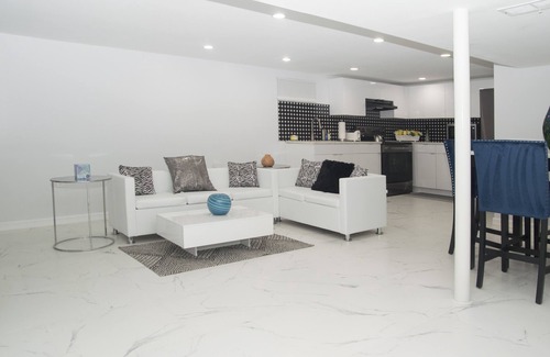Queens House | Exquisite 5 BR, 2 B home in the NYC area 10 minutes from JFK in a quiet area.