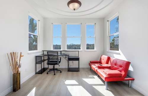Carlsbad House | Exquisite Carlsbad Sanctuary 4 bd/4.5 ba