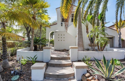 Carlsbad House | Exquisite Carlsbad Sanctuary 4 bd/4.5 ba