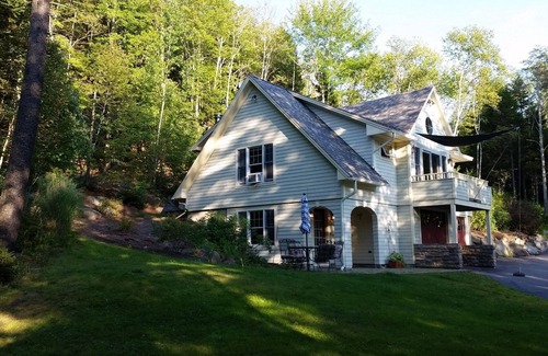 Northport Cottage | Exquisite Carriage House in Beautiful Coastal Maine