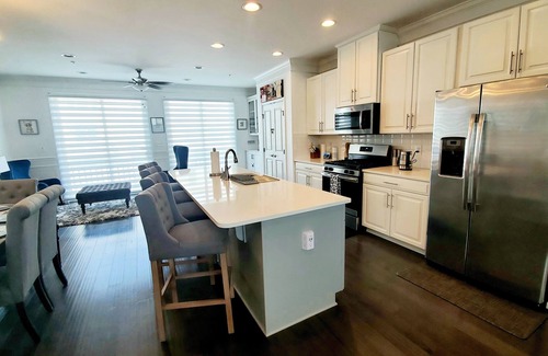 Fort Lincoln House | Exquisite, Gorgeous & Upscale 4 Level Modern 4BR