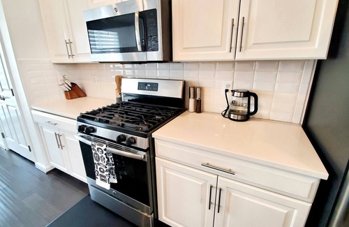 Fort Lincoln House | Exquisite, Gorgeous & Upscale 4 Level Modern 4BR