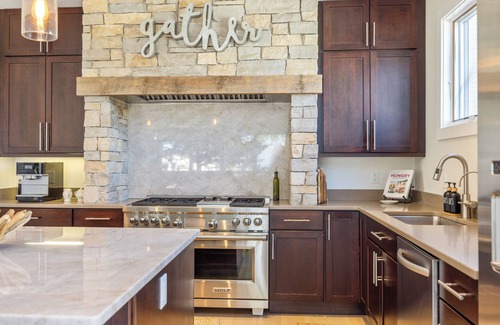 New Buffalo House | Exquisite home w/heated pool/rooftop deck/fire pit/short walk to town
