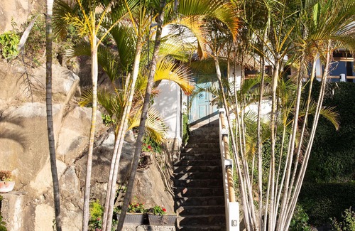 Jaibalito Villa | Exquisite Lake Front Villa: Private Cove, Sauna, Pizza Oven, Kayaks, SUPs