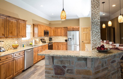 Lake Harmony Estates House | EXQUISITE LAKEFRONT "EAGLE'S NEST LODGE DUPLEX"