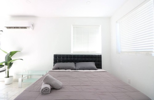 Miami Shores House | Exquisite Luxury 3 Bedroom Home