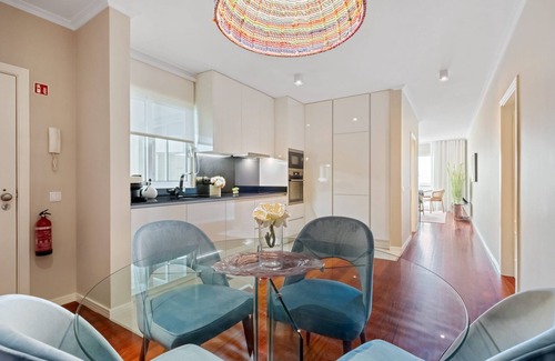 Canico Apartment | Exquisite Ocean Apartment by Madeira Sun T