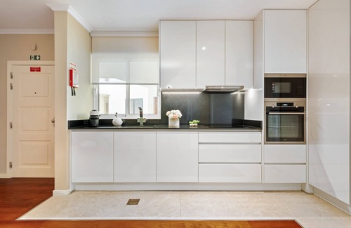 Canico Apartment | Exquisite Ocean Apartment by Madeira Sun T