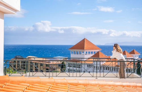 Canico Apartment | Exquisite Ocean Apartment by Madeira Sun T