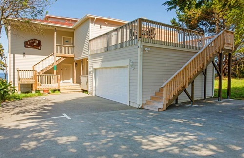 Shelter Cove Condo | Exquisite Oceanview! by OceanviewHotTubs Tesla Charging Shelter Cove Oceanfront