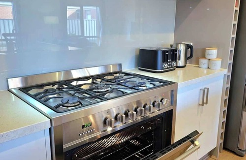 Point Cook House | Exquisite Point Cook Family Home with piano and home gym