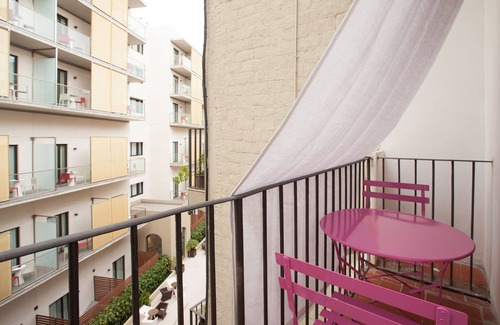 La Ribera Apartment | Exquisite Renovated Flat With Lots Of History At The Core Of Barcelona 3 BR 3BTH