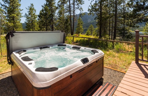 Tamarack Resort House | Exquisite Retreat Lake Cascade Near Tamarack