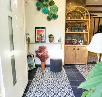 Noisy-le-Grand Apartment | Exquisite tiny house with garden and air con - between Paris-Disneyland - 3mins from train station