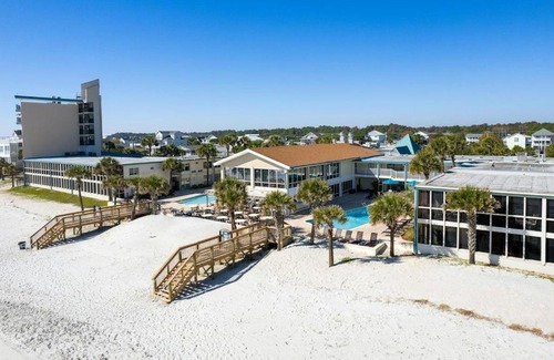 Litchfield by the Sea Apartment | Exquisite Unit on the 1st Flr Resort View Room