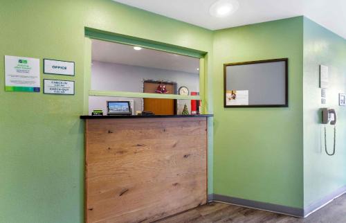 North Mountain Hotel | Extended Stay America Select Suites - Phoenix - North