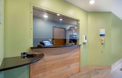 Wichita Hotel | Extended Stay America Select Suites - Wichita - Airport